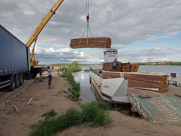 Доска необрезная кедра доставка в Завидово